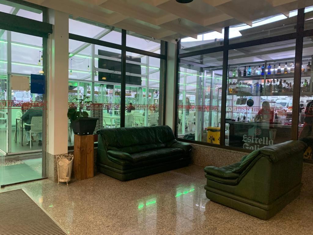 Hotel Chips Ferrol Нарон Экстерьер фото